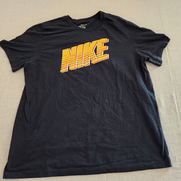 Nike Shirt Mens XL Black Short Sleeve Yellow NIKE Spell Out Athletic Tee - Picture 1 of 12